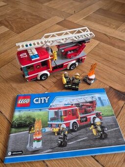 LEGO City 60107 Hasičské auto s žebříkem