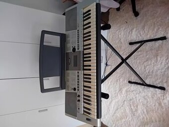 Yamaha e403