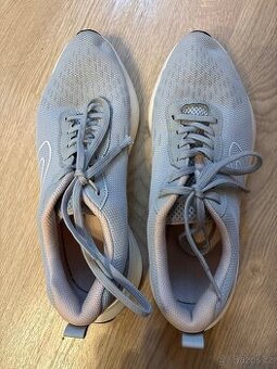 Sportovní obuv Kalenje, vel. 40