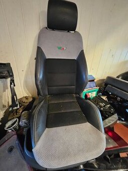 Sedačky octavia 2 rs