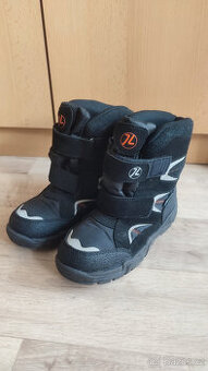 Chlapecké zateplené  zimní boty v.33(super stav)
