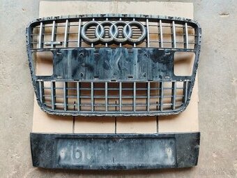 Audi grill sline Q7 4L nepoškozený