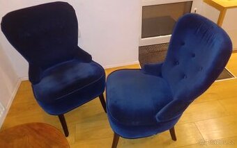 Královsky modrá židle