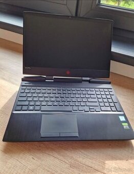 HP Omen 15, i7, RTX2070 - 1