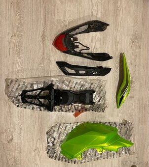 Benelli bn 125 díly