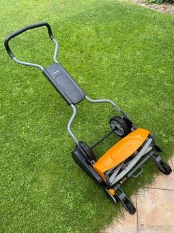 Fiskars vřetenová sekačka