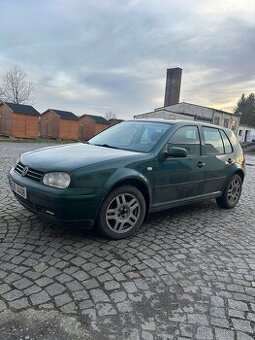 VW Golf 4