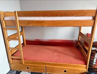 Dřevěná patrová postel 200x90