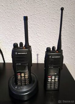 Motorola UHF GP1280 dva kusy s nabíječkou