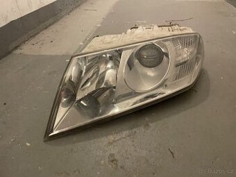 Přední světlomet - Škoda Octavia II - levý