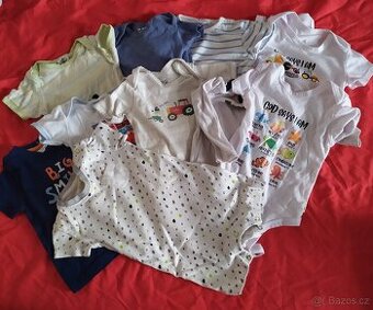 Body + trička ( 10 kusů ) - velikost 62 - 74