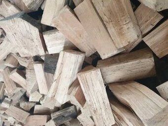 Palivové dřevo dříví