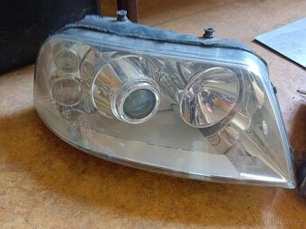 Xenony Volkswagen Sharan 2004