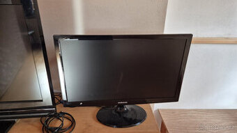 LCD + TV Samsung T24B300EW vc. dalkoveho ovladani
