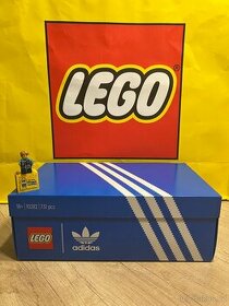 LEGO 10282 Adidas Originals Superstar - 1