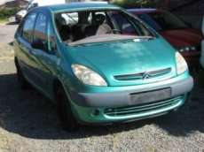 Prodam dily na Citroen Picasso R.V.2001 1.8 benzin
