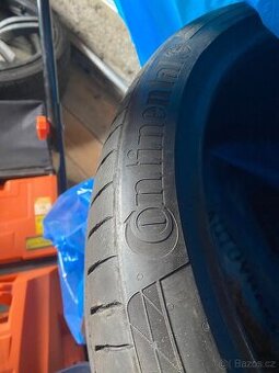 245/35r21 letni