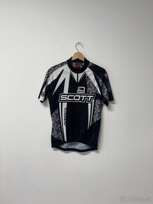 Set na kolo - Scott dress + kraťasy