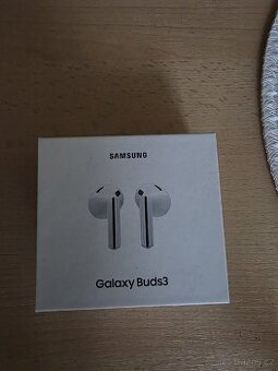 Galaxy buds3 bílé - 1
