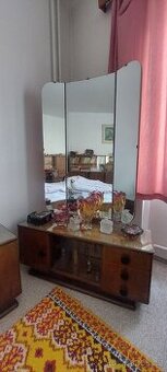 Ložnice set (postel, skříň, noční stolky, zrcadlo)