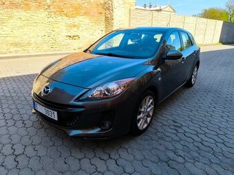 Mazda 3 , 1.6 77kw, r.v: 10/2012, 165000km, hezký stav.