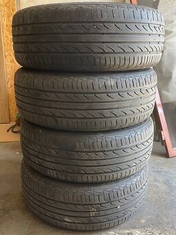 plechová kola Ford, letní pneu 195 x 60 r15
