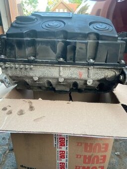 Hlava motoru 1.9TDI BLS