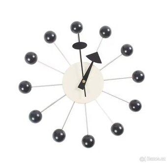 Nové retro hodiny mid century