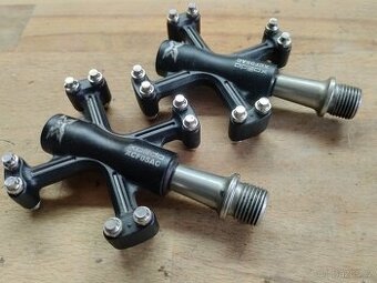 Zánovní klasické platformové pedály X-pedo Traverse 5