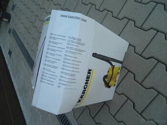 vysavač KARCHER - 1
