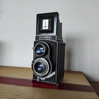 Starý fotoaparát Flexaret - 1