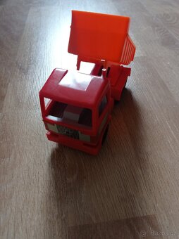 Autíčko z 80 tých let