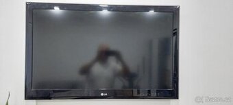 LG LED FullHD 100Hz plochá televize 37" 94cm a set-top boxe