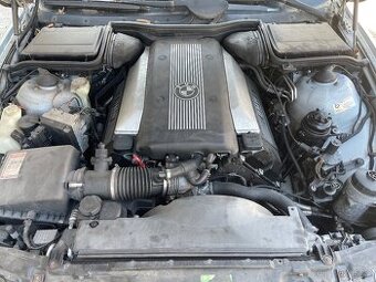 Motory m62 a 6q manuál v8