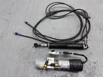 VW Touareg hydraulický kufr