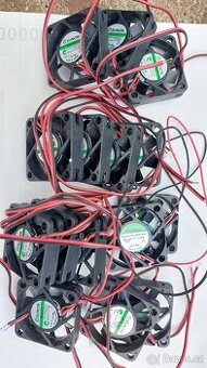 Prodám nový ventilátor 40x40x10 15 ks