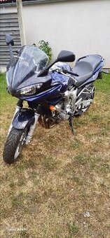 Yamaha FZS 600 Fazer
