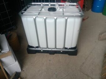 Nový ibc kontejner 600 litrů