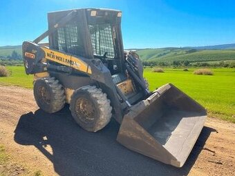 Smykem řízený nakladač New Holland LS160
