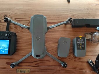 DJI Mavic 2 Pro + DJI Smart Controller + 3 baterie