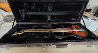 Basová kytara Dean rezervováno