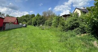 Prodej stavebního pozemku 1065m2 Koroužné