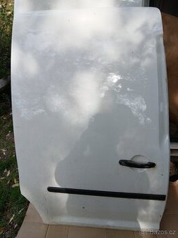 Posuvné a zadní dveře VW Caddy