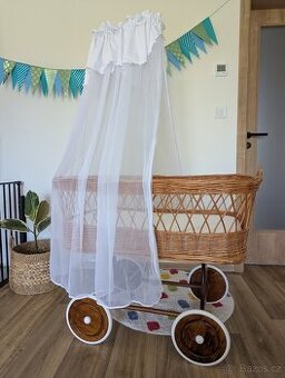 Košík pro miminko značky Scarlett