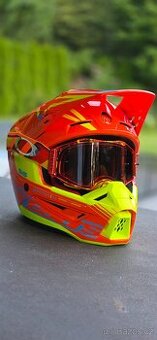 Motokrosova helma L + brýle  NOVÉ
