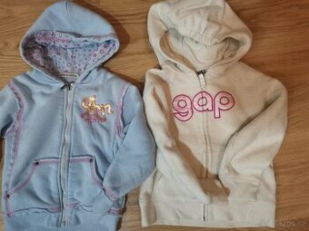 Mikina s kapucí GAP velikost 110 4-5 let