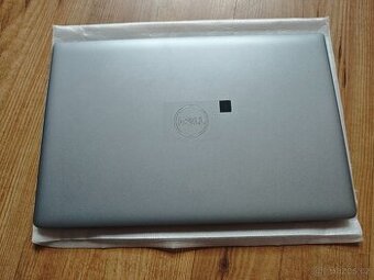 LCD víko Dell Latitude 5520 5521 Precision 3560 3561 094D8X