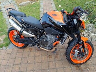 KTM Duke 890 r. 2021 85kw