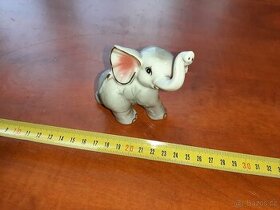 keramický slon