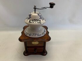 Porcelánový stolní mlýnek na kávu - Cibulák velký č.5 - 1